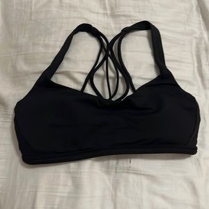 Lululemon sports bra